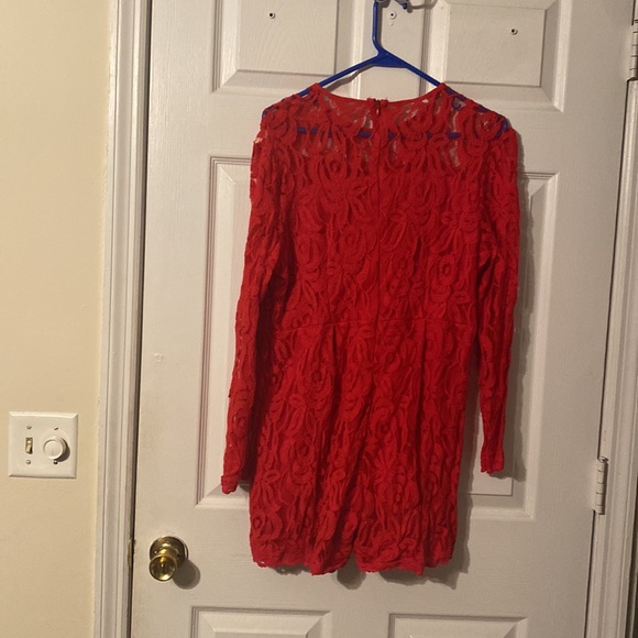 Sexy red lace short romper - Picture 4 of 5